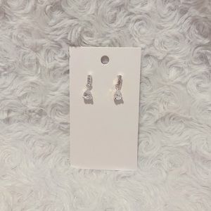 🌻 3 for $15 - never worn, silver crystal drop earrings